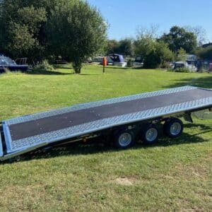 Woodford Auto Cruiser 18ft with tilt bed and full ramp